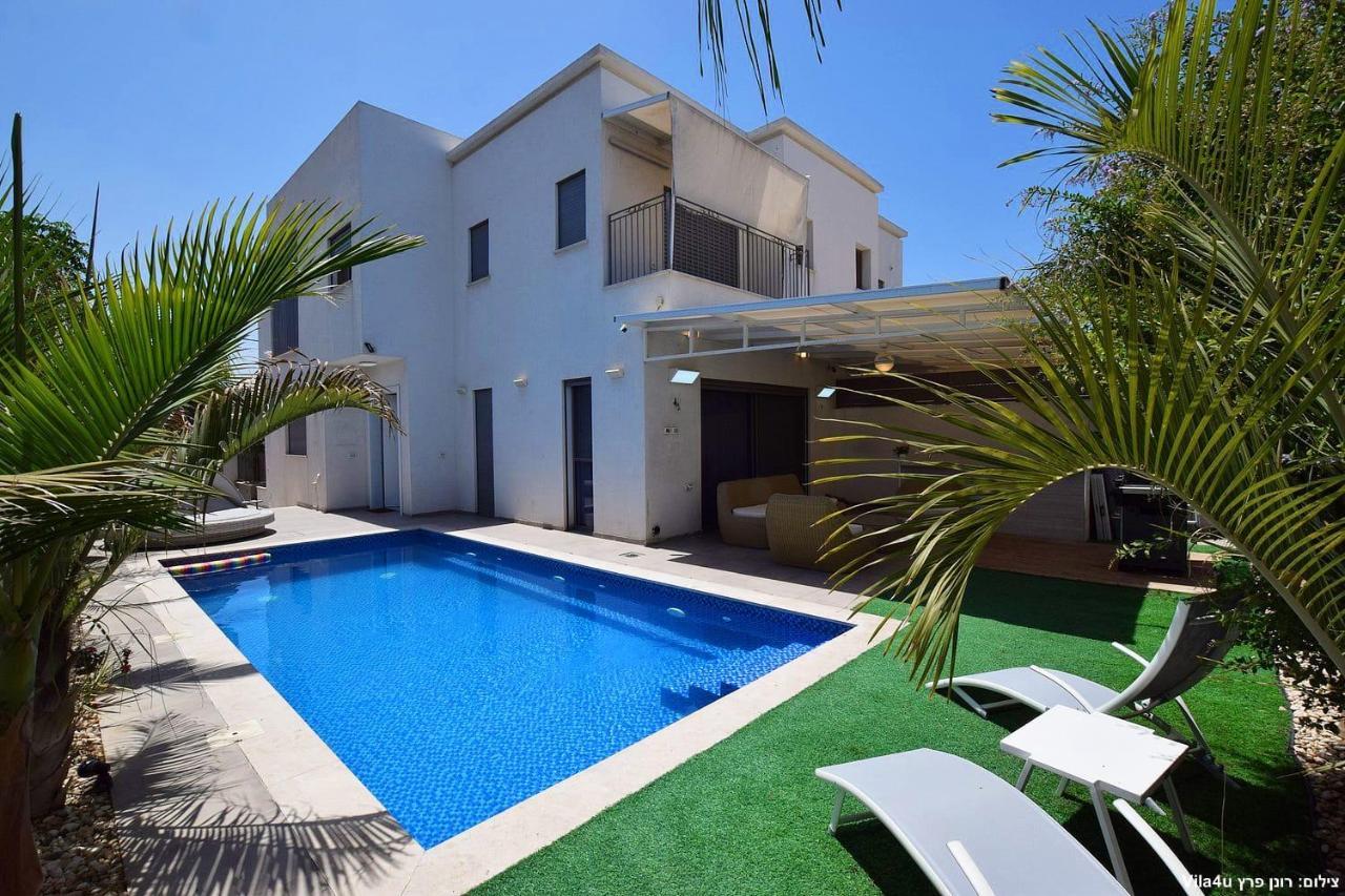 אמה וילה ריזורט Villa Hadera Bagian luar foto