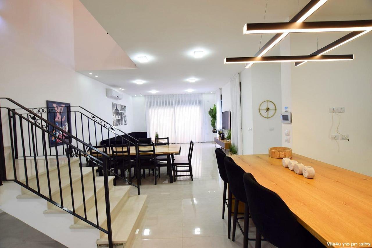 אמה וילה ריזורט Villa Hadera Bagian luar foto
